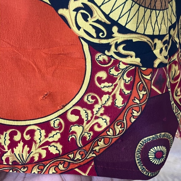Color FX orange, red, yellow and black vintage, silk medallion print shirt - Picture 8 of 9